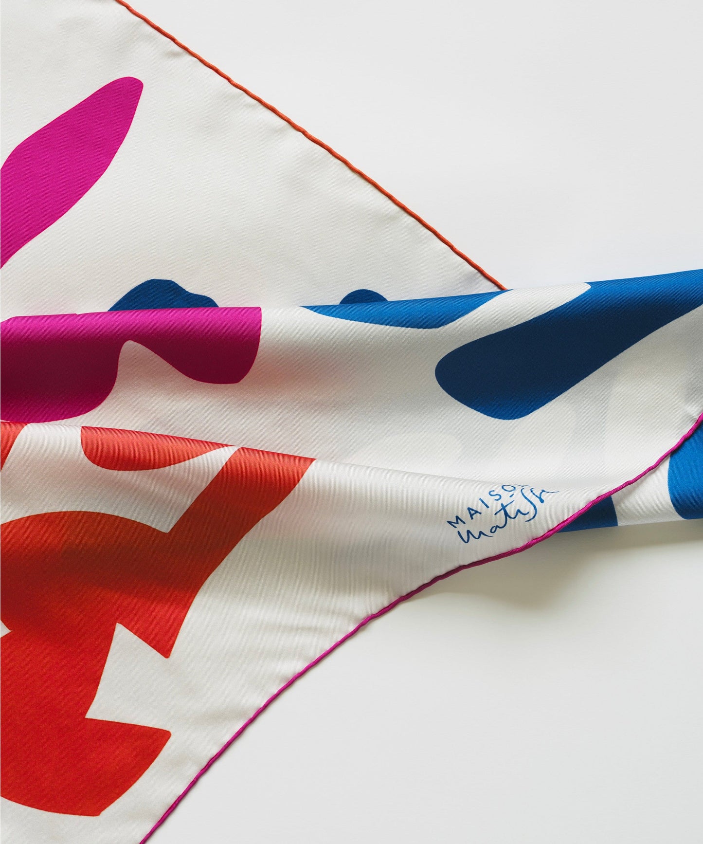 Carré de soie L'Hiver, roulotté à la main