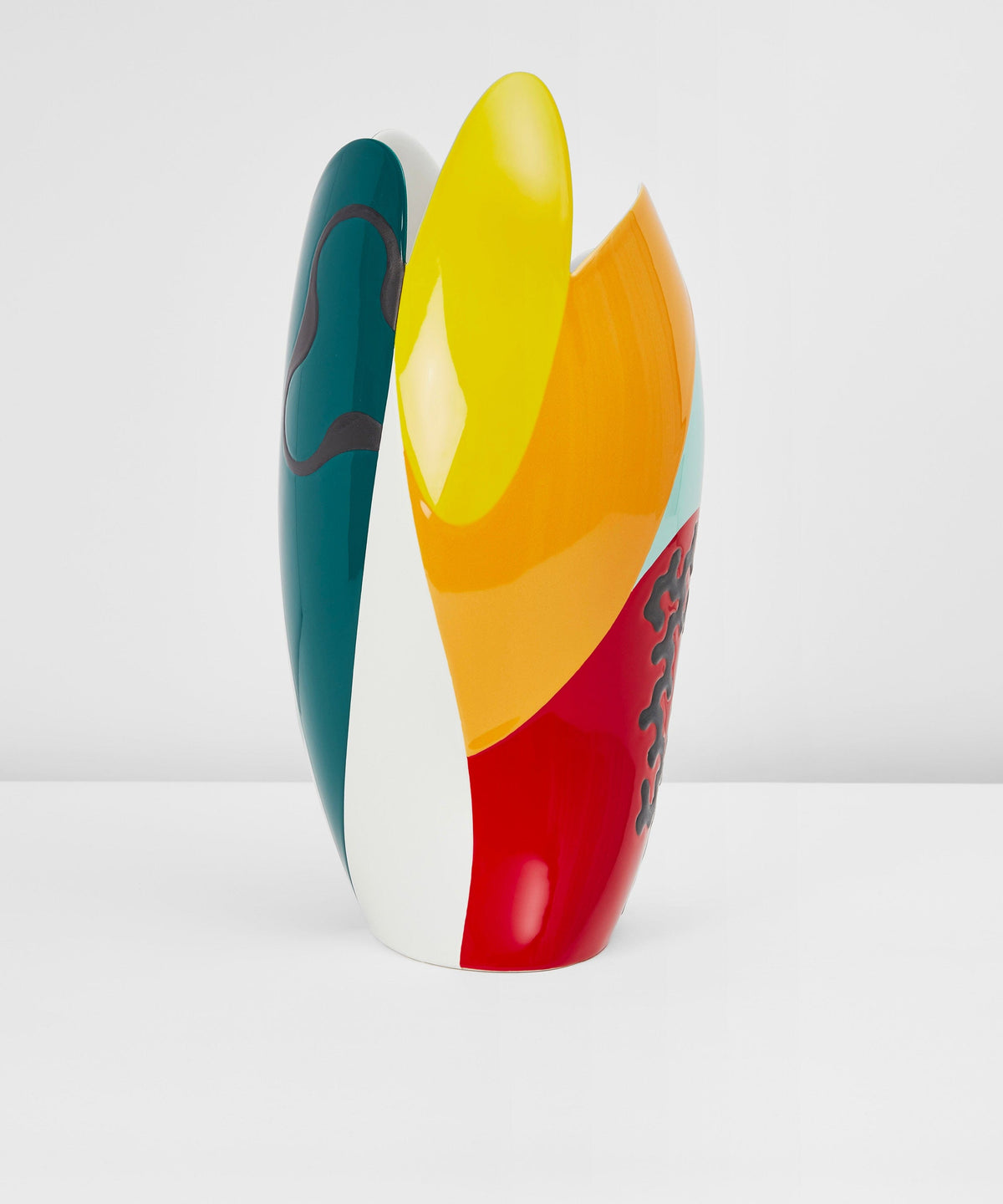 Sinuoso Vase